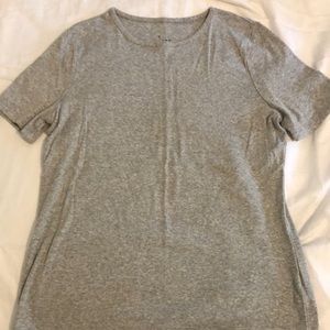 Old Navy Gray T-Shirt, size M